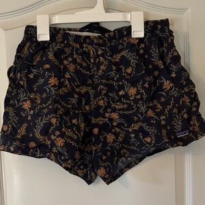 Patagonia Women’s Baggies- floral